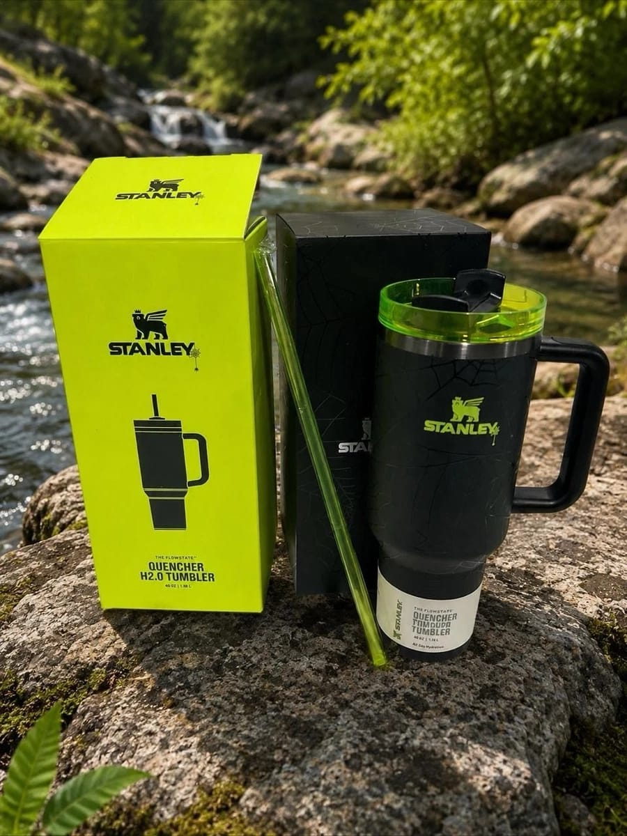 40 oz H2.0 Quencher Tumbler with Handle & Straw – Black